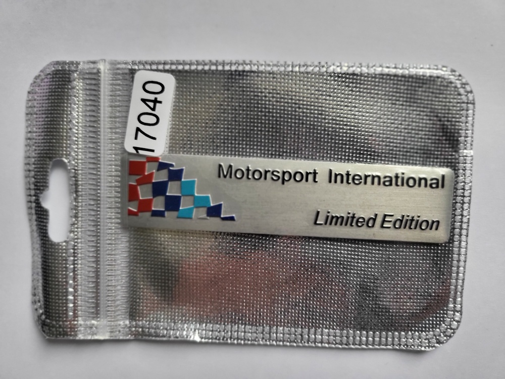 Шильдик аллюм. 1 мм толщина BMW Motorsport International Limited Edition серебро 80*20 мм  17040 купить