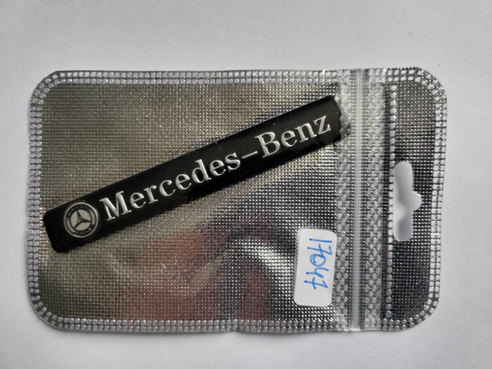 Шильдик аллюм. 1 мм толщина Mercedes-Benz черный 85*12 мм  17047